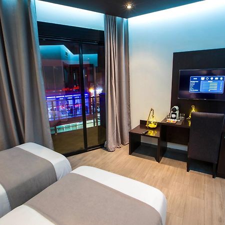 Calypso Home Oran Айн ел Тюрк Екстериор снимка